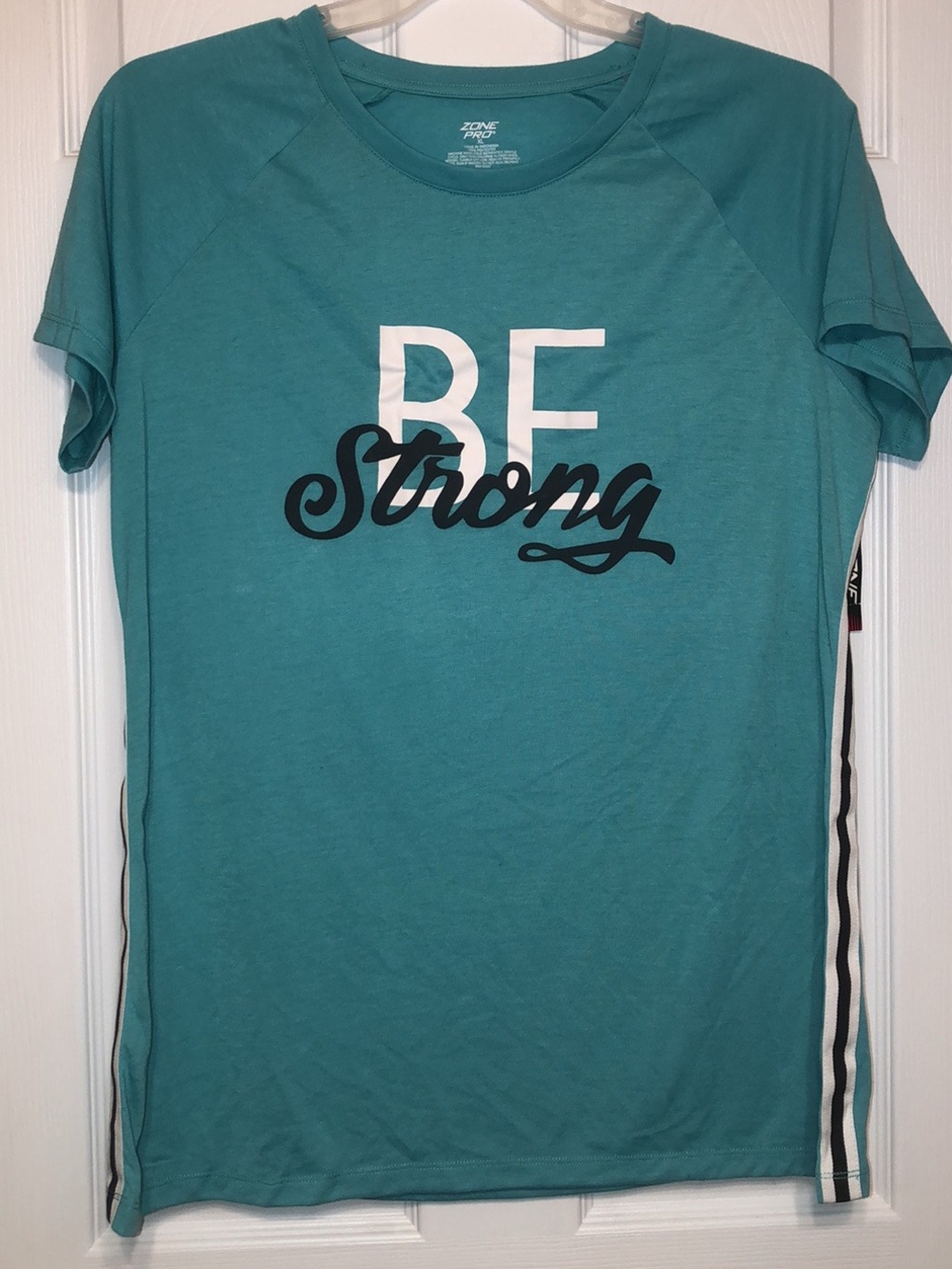 Zone Pro Be Strong Active Tee Sz S NEW